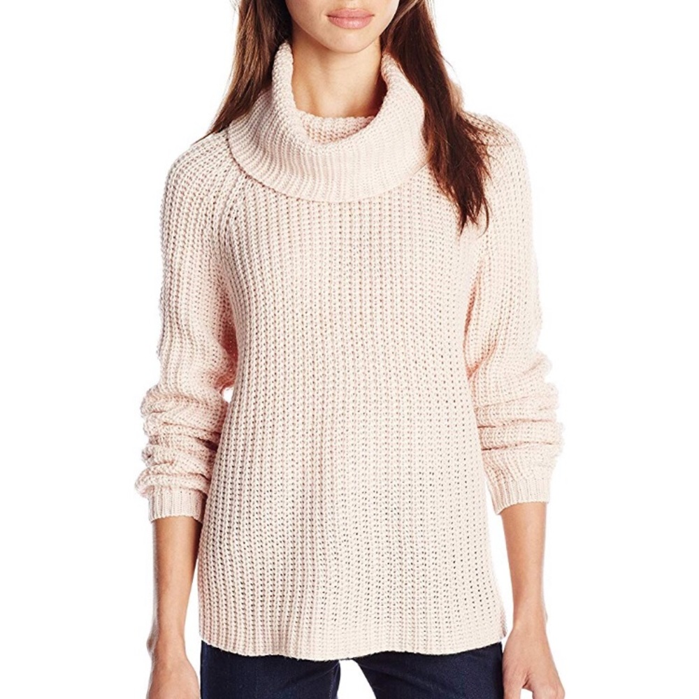 Plush pink turtleneck sweater M/L